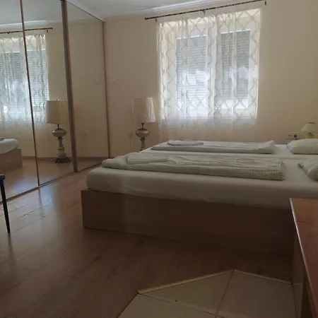 B&B Vidakovics Panzio Baja